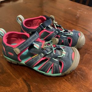 Keen sandals, size 13